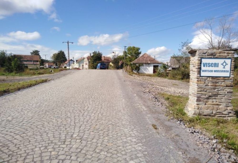 Vizita Regelui Charles este așteptată cu mare interes la Viscri. Nu mai există niciun loc de cazare în sat