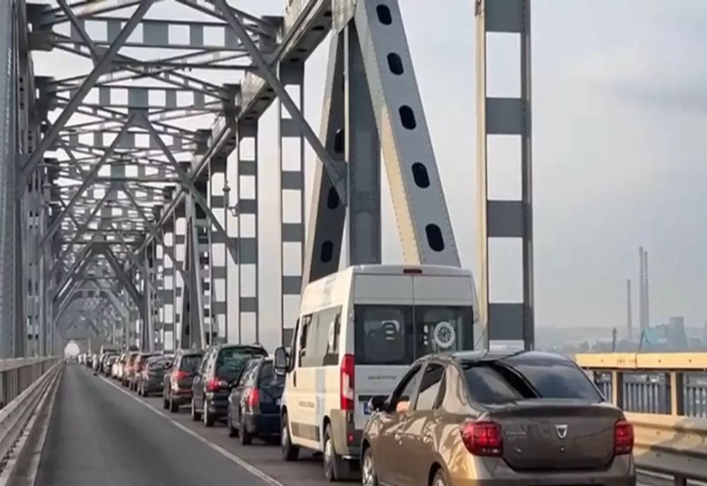 ATENȚIE ȘOFERI. CIRCULAȚIA RUTIERĂ PE PODUL ”PRIETENIEI” GIURGIU-RUSE, OPRITĂ TEMPORAR