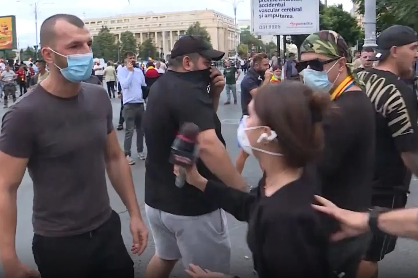 Clubul de Presă condamnă ferm agresarea echipei Realitatea PLUS și solicită identificarea și sancționarea agresorilor