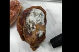 Amenzi de peste un milion de lei pe litoral. ANPC a găsit alimente expirate, piscine neîngrijite și jucării periculoase