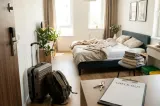 Airbnb interzice gazdelor să ceară turiștilor spălatul vaselor și schimbatul lenjeriei