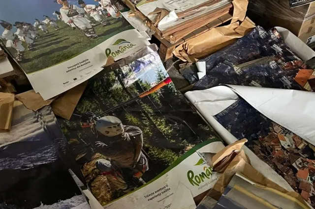Sesizare la DNA în cazul unor albume turistice „fantomă”. Statul ar fi plătit 2,6 milioane de lei
