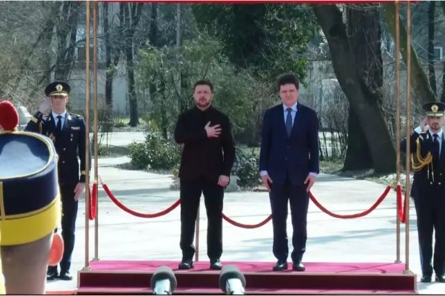 Volodimir Zelenski a ajuns în România. Nicușor Dan l-a primit pe liderul de la Kiev la Palatul Cotroceni