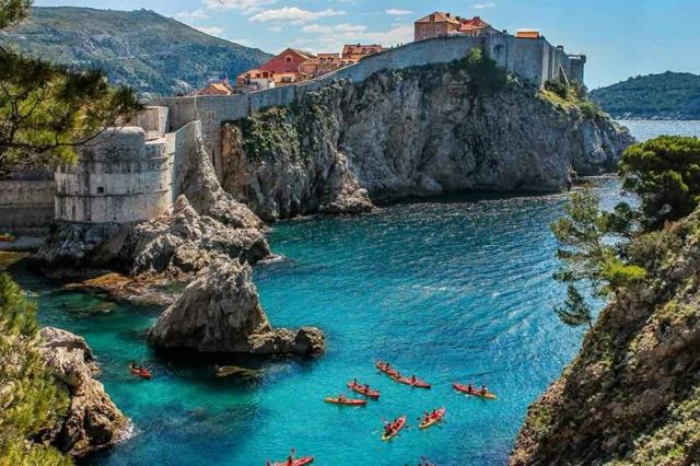 „Croația, dar mai ieftină”: Locurile de vacanță neobișnuite la modă în 2026